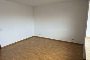 Renovierte 3-Zimmer-Wohnung mit Balkon und TG-Stellplatz – Paßstraße 3, 47198 Alt-Homberg, Duisburg – Vorschaubild 3