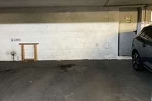 Stilvolle Maisonette-Wohnung mit Garten und Tiefgarage – Auf der Reide 19, 40468 Unterrath, Düsseldorf – Vorschaubild 7