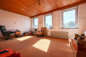 1-3 Familienhaus mit viel Potential und Stadtgarten  in zentraler Lage von Mönchengladbach – Die vollständige Adresse der Immobilie erhältst du vom Anbieter., 41069 Westend, Mönchengladbach – Vorschaubild 3