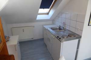 Niedlicher geht´s kaum! - Möblierte 1-Raum mit Balkon in ruhiger Lage – Robert-Blum-Str. 10, 9116 Schönau, Chemnitz – Vorschaubild 4