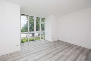 Puchheim: Helles RMH (Wohn-/ Nutzfläche ca. 192 m²) mit Galerie im
Dachgeschoss & 2 TG-Stellplätzen – Die vollständige Adresse der Immobilie erhältst du vom Anbieter., 82178 Puchheim – Vorschaubild 24