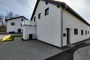 ALTERNATIVE ZUR WOHNUNG: Fast NEUWERTIGE DHH mit 153m² Wohnfläche+Terrasse+Stellplatz / Weinsbach – Die vollständige Adresse der Immobilie erhältst du vom Anbieter., 74613 Öhringen – Vorschaubild 2