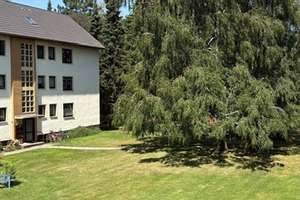 Gepflegte Eigentumswohnung auf Parkgrundstück – Friedrich-Bach-Str. 8, 31675 Bückeburg – Vorschaubild 4
