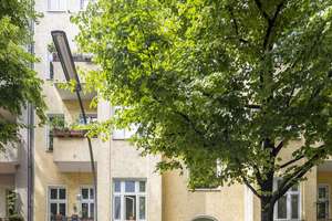 Gemütliche 2-Zimmer-EG-Wohnung im Gartenhaus – idyllisches Wohnen im begehrten Reuterkiez! – Nansenstraße 35, 12047 Neukölln (Ortsteil), Berlin – Vorschaubild 1