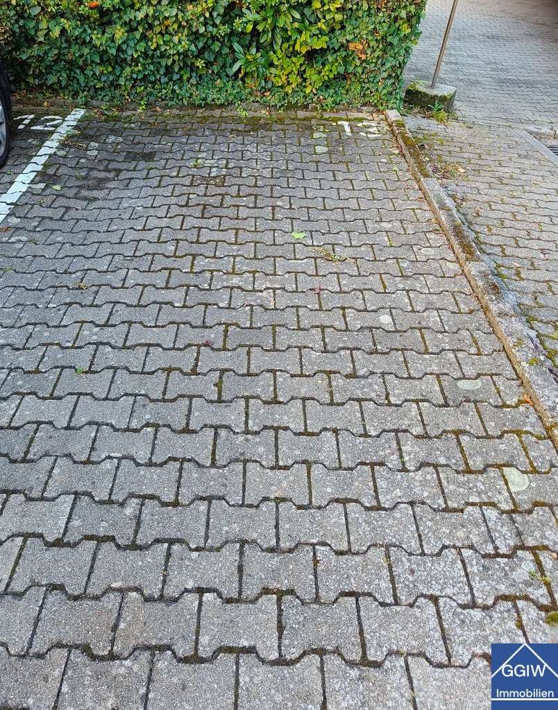 Immobilie in Oftersheim - Schön geschnittene Wohnung mit Balkon in Oftersheim bei Heidelberg inkl. Stellplatz und Kellerabteil - Bild 4