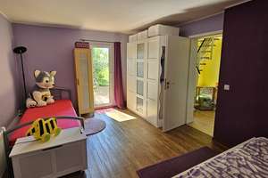 Wohnen im Grünen aber nur 7 min. bis Hardthöhe auf 2 Ebenen und 120 m² mit 900 qm Garten in Alfter – Die vollständige Adresse der Immobilie erhältst du vom Anbieter., 53347 Alfter – Vorschaubild 9