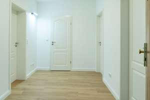 Erstbezug nach Sanierung - Helle 2-Zimmer-Wohnung mit großem Balkon – In den Maisbanden 22, 40229 Eller, Düsseldorf – Vorschaubild 2