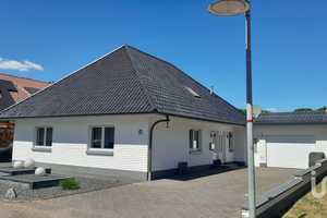 Ihr Traum in Weiß steht zum Einzug bereit!
 Bungalow zum ebenerdigem Wohnen! – Cloppenburg (Kreis) – Vorschaubild 1