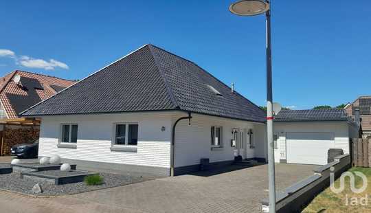 Bild von Ihr Traum in Weiß steht zum Einzug bereit!
Bungalow zum ebenerdigem Wohnen!