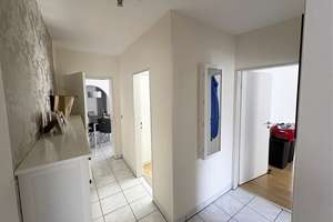 Schöne und gepflegte 4-Raum-Wohnung mit Balkon in Essen – Die vollständige Adresse der Immobilie erhältst du vom Anbieter., 45327 Katernberg, Essen – Vorschaubild 6