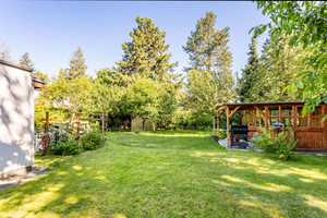 Wunderschönes Zweifamilienhaus mit traumhaftem Garten – Berlin – Vorschaubild 8