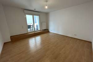 Modernisiertes Mehrfamilienhaus mit drei Wohneinheiten, Terrasse, Balkon & 5 Garagen – Die vollständige Adresse der Immobilie erhältst du vom Anbieter., 66123 St. Johann, Saarbrücken – Vorschaubild 3