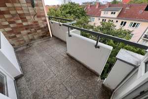 Charlottenburg: Eislebener Str: VERMIETETE 4-Zi-Whg, 92m² - 5.OG + SÜD-Loggia - kündbar in 9 Monaten – Die vollständige Adresse der Immobilie erhältst du vom Anbieter., 10789 Charlottenburg, Berlin – Vorschaubild 8