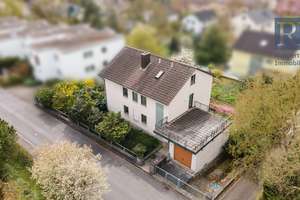 Mehrgenerationenhaus mit idyllischem Garten – Die vollständige Adresse der Immobilie erhältst du vom Anbieter., 97209 Veitshöchheim – Vorschaubild 1