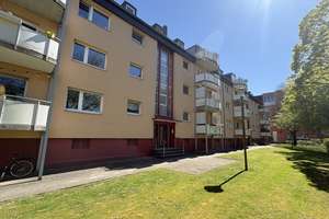 Bremerhaven - Gestemünde // Sanierte 3-Zimmer-Wohnung mit Balkon in Bremerhaven – Die vollständige Adresse der Immobilie erhältst du vom Anbieter., 27570 Geestemünde, Bremerhaven – Vorschaubild 1