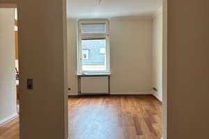Urbanes Wohnen mit Flair, zentral und ruhig. – Stiftstrasse 21, 65183 Mitte, Wiesbaden – Vorschaubild 8