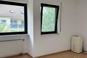 Charmantes Reihenendhaus mit Garage, Stellplatz & großem Garten! – Main-Taunus-Kreis – Vorschaubild 9