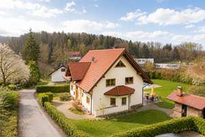 BRUMANI | Repräsentatives EFH mit eigener Wellness-Oase und Pool in ruhiger Lage von Sasbach – Die vollständige Adresse der Immobilie erhältst du vom Anbieter., 77880 Sasbach – Vorschaubild 38