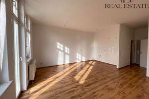 Stadtnahes Wohnen: Einzimmerapartment mit Balkon – An der Enckekaserne 10, 39110 Stadtfeld West, Magdeburg – Vorschaubild 1