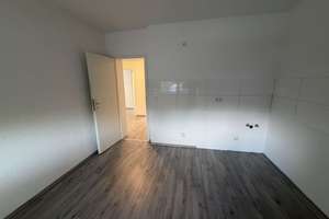 Erstbezug nach Renovierung - 3 Zimmer-Erdgeschosswohnung in Duisburg – Sterkrader Straße 146, 47166 Obermarxloh, Duisburg – Vorschaubild 13