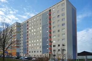 Sanierte 1-Raum-Wohnung mit Badewanne und großem Balkon – Otto-Rothe-Straße 14, 7549 Lusan-Brüte, Gera – Vorschaubild 1