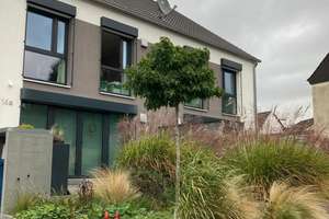 moderne DHH, Zweitbezug, mit Garage u. Garten in ruhiger Lage in Leverkusen, Bergisch Neukirchen – Claasbruch 16a, 51381 Lützenkirchen, Leverkusen – Vorschaubild 1