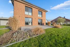 Repräsentatives und energieeffizientes Einfamilienhaus in ruhiger Feldrandlage – Die vollständige Adresse der Immobilie erhältst du vom Anbieter., 24235 Laboe – Vorschaubild 27