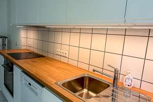 Sanierte Altbauwohnung mit zwei Balkonen, Stuckdecken, Dielen und neuer Einbauküche in Wiesbaden – Die vollständige Adresse der Immobilie erhältst du vom Anbieter., 65183 Mitte, Wiesbaden – Vorschaubild 12