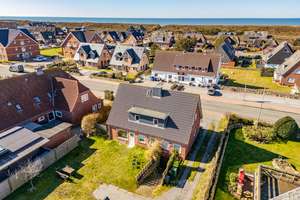 Grundstück mit Altbestand unweit vom Strand in Westerland
Ideal für ein Neubauvorhaben – Die vollständige Adresse der Immobilie erhältst du vom Anbieter., 25980 Sylt (Gemeinde) – Vorschaubild 11