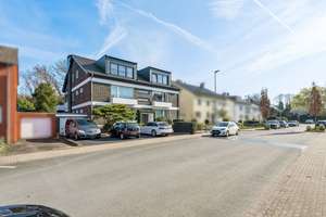 Erstklassige Lage Hilden: Luxuriöses 4-Parteienhaus auf repräsentativem Anwesen – Die vollständige Adresse der Immobilie erhältst du vom Anbieter., 40724 Hilden – Vorschaubild 2