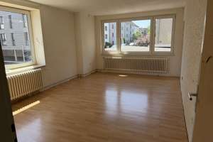 SANIERUNGSBEDÜRFTIGE 3 Zimmer - Balkon  – ideal für Eigennutzer und Investoren (WG - GEEIGNET) – Woermannstraße 7, 30455 Badenstedt, Hannover – Vorschaubild 2