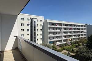 Geräumiges Pärchen-Appartement mit Balkon und Wannenbad - max. 2 Personen! – Kastanienallee 138, 12627 Hellersdorf, Berlin – Vorschaubild 2