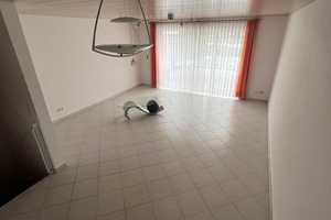 Gepflegtes Reihenhaus mit EBK, Garage, Stp., in ruhiger Lage von Ostelsheim – Calw (Kreis) – Vorschaubild 3