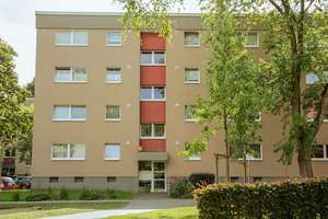 Neue Wohnung – Neues Glück – Hagenbecker Bahn 19, 45356 Bochold, Essen – Vorschaubild 1