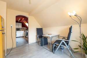 Zuhause ankommen in Eigeltingen! 3 Zi.-Wohnung im DG mit Stellplatz und viel Potential zum Ausbau – Die vollständige Adresse der Immobilie erhältst du vom Anbieter., 78253 Eigeltingen – Vorschaubild 8