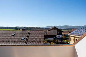 Bezugsfertig: Dachgeschosswohnung mit Alpenpanorama | KfW40 – Warngauer Straße 6a, 83666 Waakirchen – Vorschaubild 2