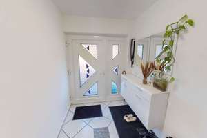 Zweifamilienhaus mit großem Garten in bester Lage – Die vollständige Adresse der Immobilie erhältst du vom Anbieter., 85051 Süd, Ingolstadt – Vorschaubild 3
