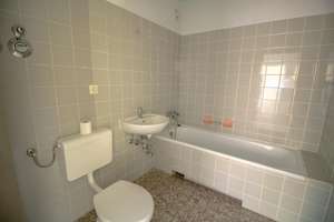Jetzt Kaufnebenkosten sparen! - Helle Leerwohnung nahe Olympiastadium – Angerburger Allee 15, 14055 Westend, Berlin – Vorschaubild 10