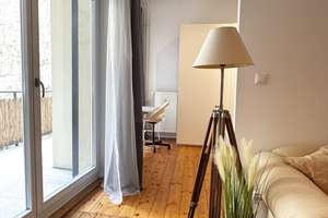 TOTAL SÜSSE 2 (1,5) ZIM-WHG. MIT SEHR GR. BALKON IN RUHIGEM ALTBAU UNWEIT SPREE-ARM IN MITTE/MOABIT