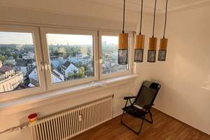 Modernisierte 2-Zimmer-Wohnung mit Skyline Blick – Rathenaustr 28, 63067 Ledermuseum, Offenbach am Main – Vorschaubild 3