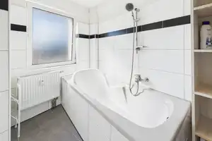 Solide im Innenstadtbereich! 6-Parteien-Haus mit 3 freien Einheiten – Mariaweiler Straße 00, 52349 Düren (Kreis) – Vorschaubild 21