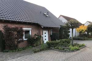 Zweifamilienhaus in Toplage mit 6 Zimmern in Rhede