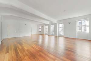 Friedrichshain- 156m² Wohnfläche - Traum für Familien und Singles – Die vollständige Adresse der Immobilie erhältst du vom Anbieter., 10249 Friedrichshain, Berlin – Vorschaubild 2