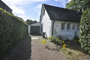 WOHNEN & LEBEN in ALT-WITTLAER:
Klassischer Winkel-Bungalow 
in fußläufiger Nähe zum RHEINDEICH! – Düsseldorf – Vorschaubild 4