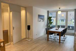 Schöne und helle Dachgeschosswohnung 