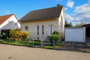 *Reserviert* - Niedersedlitz - 2005 erbautes, bezugsfreies Einfamilienhaus mit Garage – Bornaer Weg 5, 1257 Niedersedlitz, Dresden – Vorschaubild 4