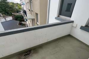 * mit BALKON * renovierte 1 ZIMMER WOHNUNG * Bahnhof Burbach wenige Gehminuten entfernt – Die vollständige Adresse der Immobilie erhältst du vom Anbieter., 66115 Burbach, Saarbrücken – Vorschaubild 2