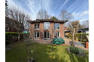 Exklusives Familienhaus nahe Hermsdorfer Fließ - modern, nachhaltig, naturnah  – Die vollständige Adresse der Immobilie erhältst du vom Anbieter., 13467 Hermsdorf, Berlin – Vorschaubild 15