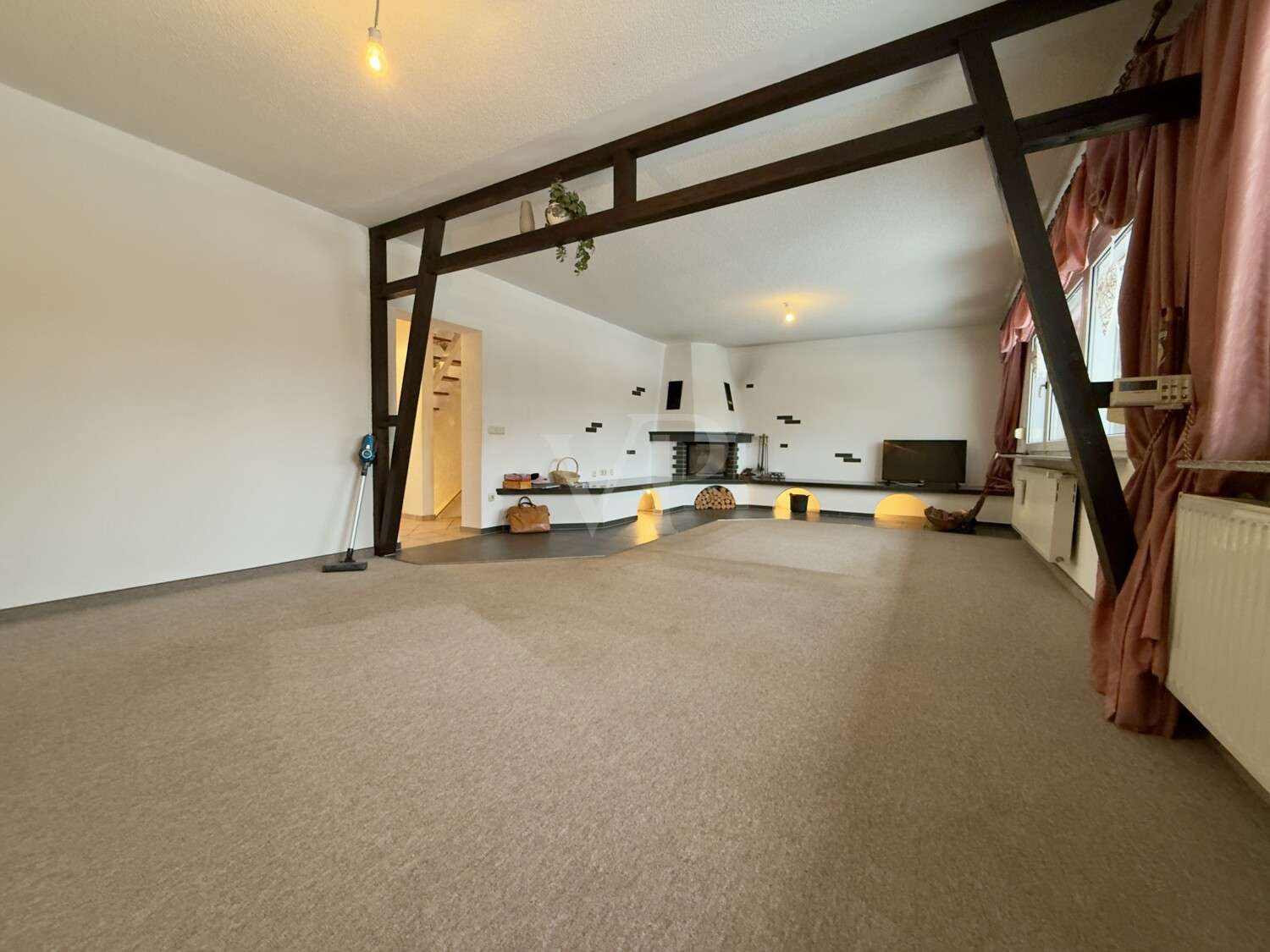 Immobilie in Neu Poserin - geräumige Doppelhaushalte mit viel Nebengelass, auf großem Grundstück sucht neue Familie - Bild 2