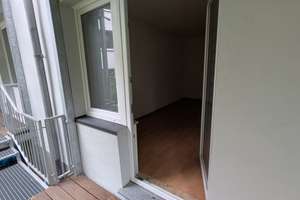 Wohnen mit Charakter: 2-Zimmer-Wohnung in Essen-Holsterhausen – Freseniusstraße 17, 45145 Holsterhausen, Essen – Vorschaubild 2